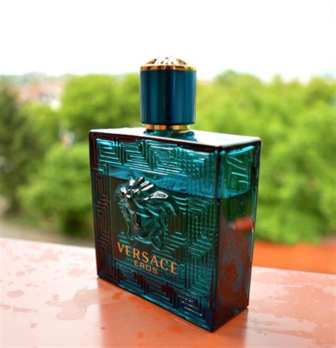 colognes that smell like versace eros